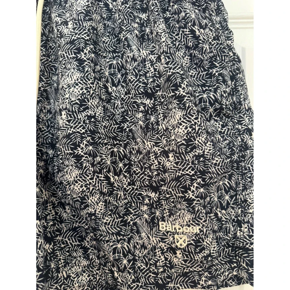 Barbour Mens Swim Shorts Navy White Botanical Leaf Print Mesh Lined Size Medium